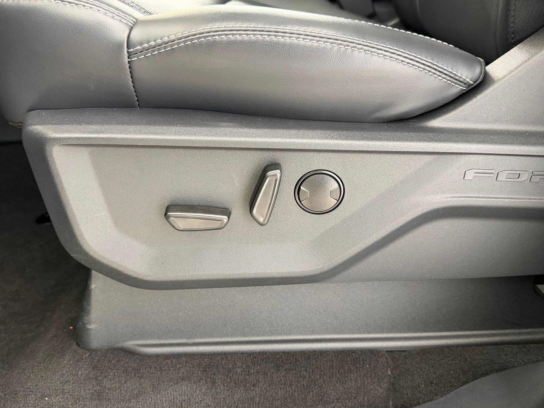 Certified 2025 Ford Expedition Platinum w/ Driver's Package image 16