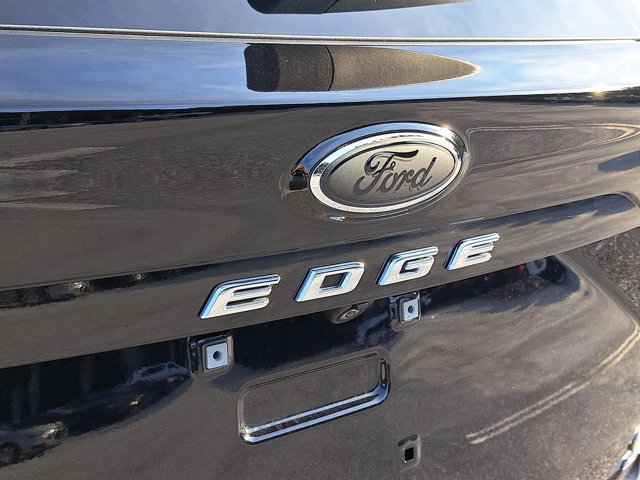 Certified 2022 Ford Edge ST w/ Equipment Group 401A image 10