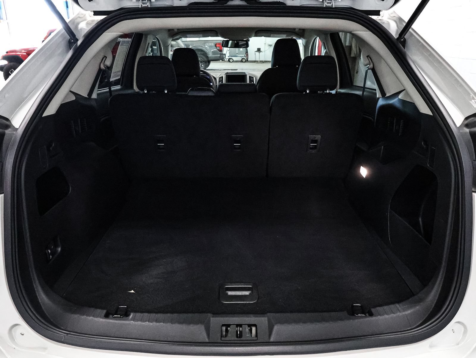 Certified 2022 Ford Edge SEL AWD/4WD image 17