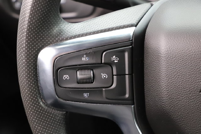 Used 2025 Chevrolet Blazer LT AWD/4WD image 21