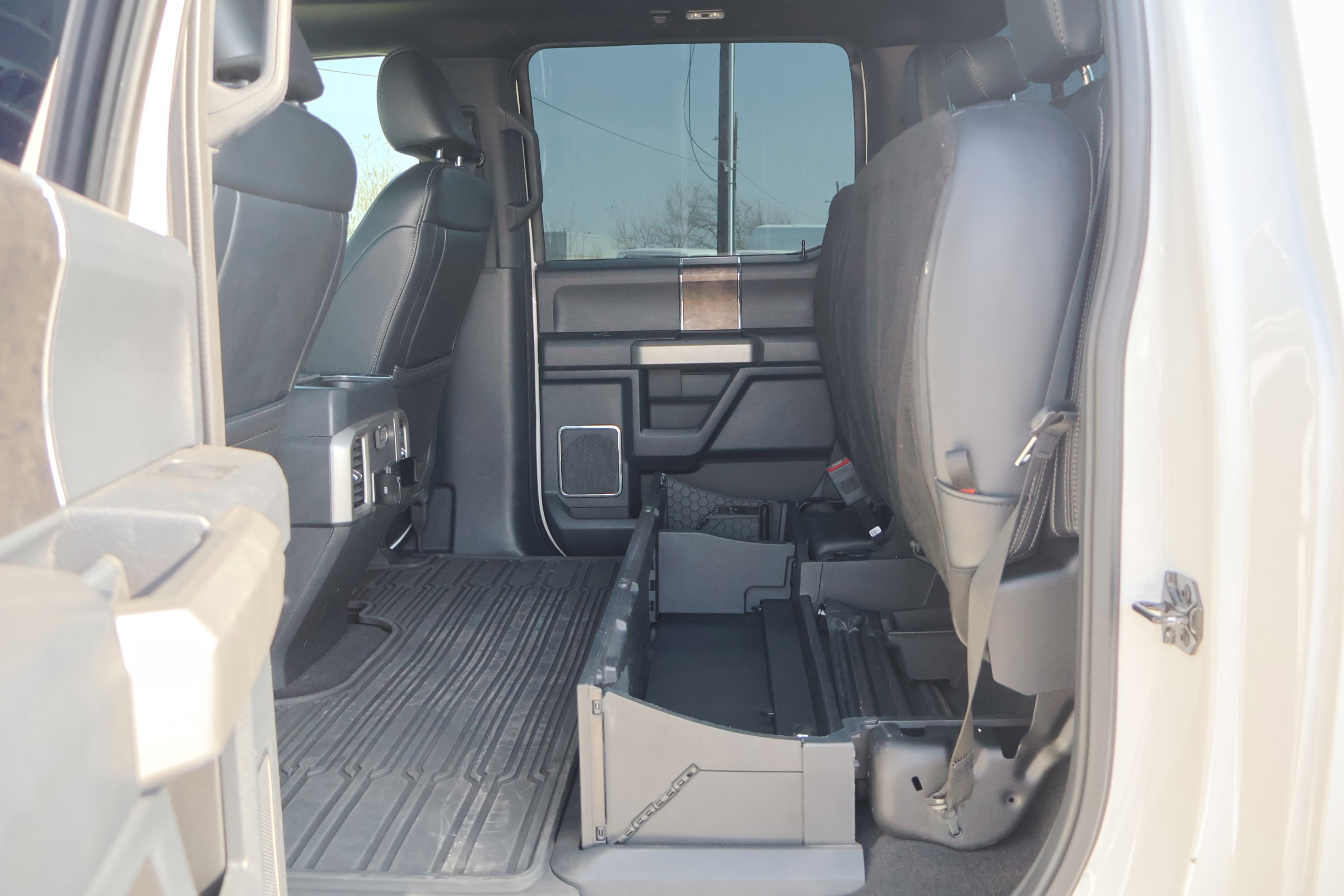 Certified 2022 Ford F250 Lariat w/ Tremor Off-Road Package image 32