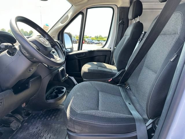 Used 2024 RAM ProMaster 2500 w/ Convenience Group FWD image 10