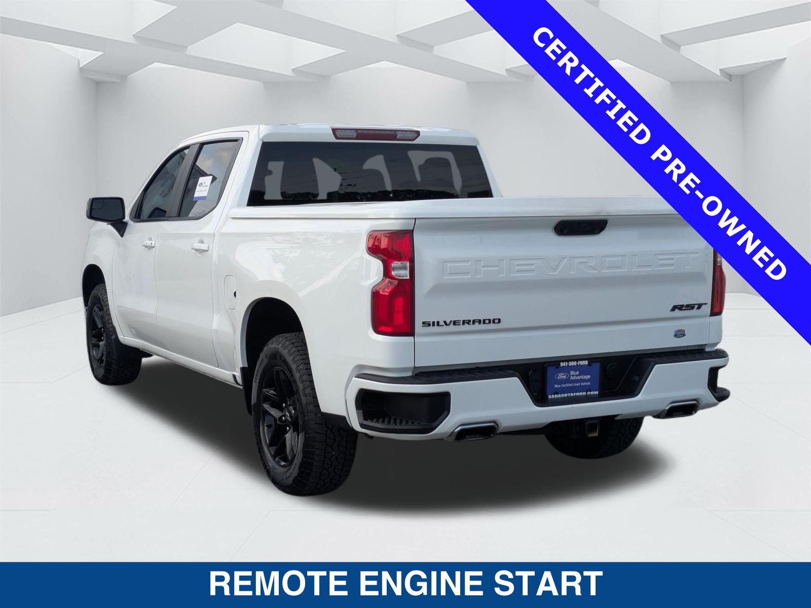 Used 2025 Chevrolet Silverado 1500 RST AWD/4WD image 6