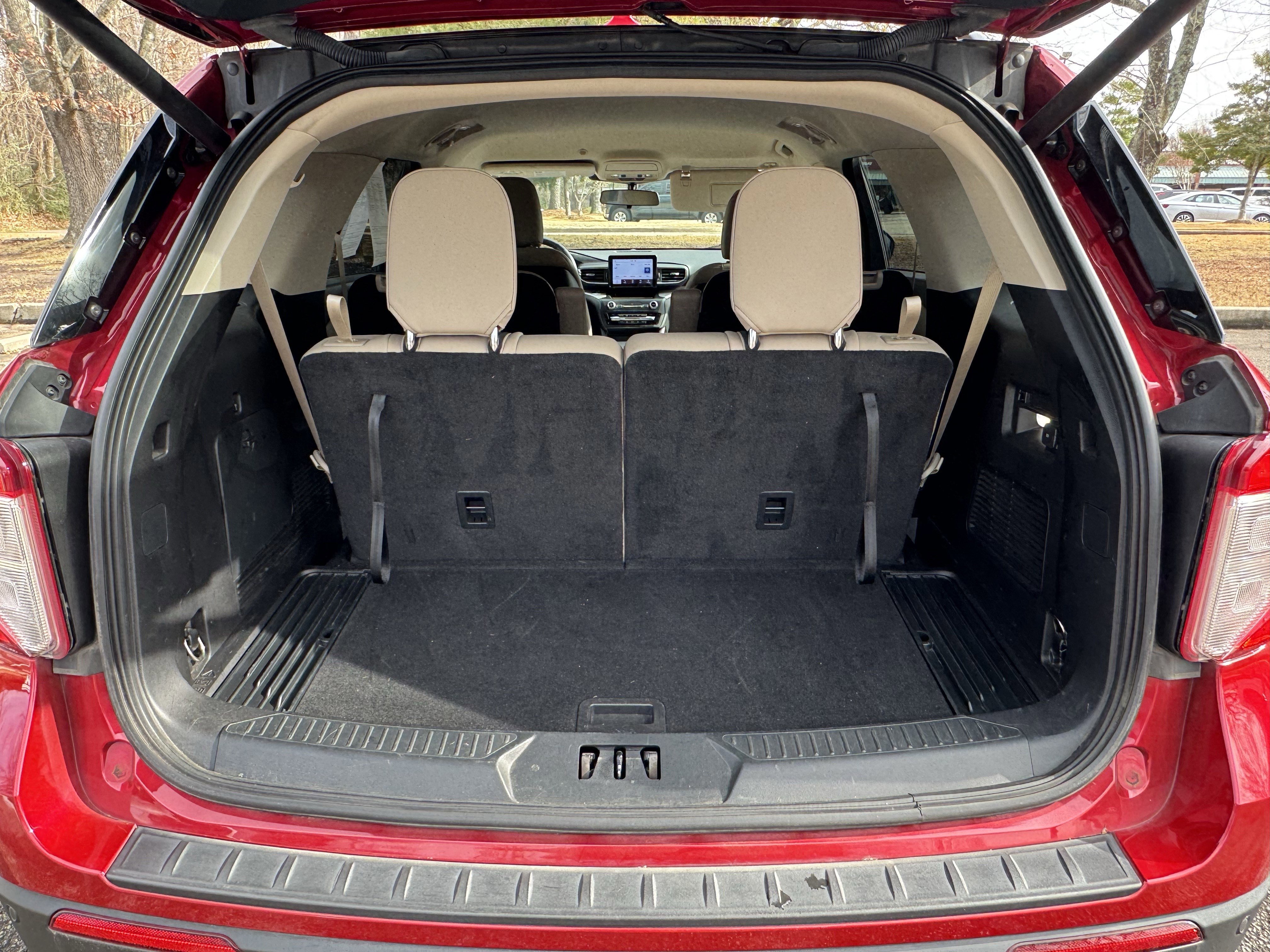 Certified 2020 Ford Explorer XLT w/ Equipment Group 202A image 13