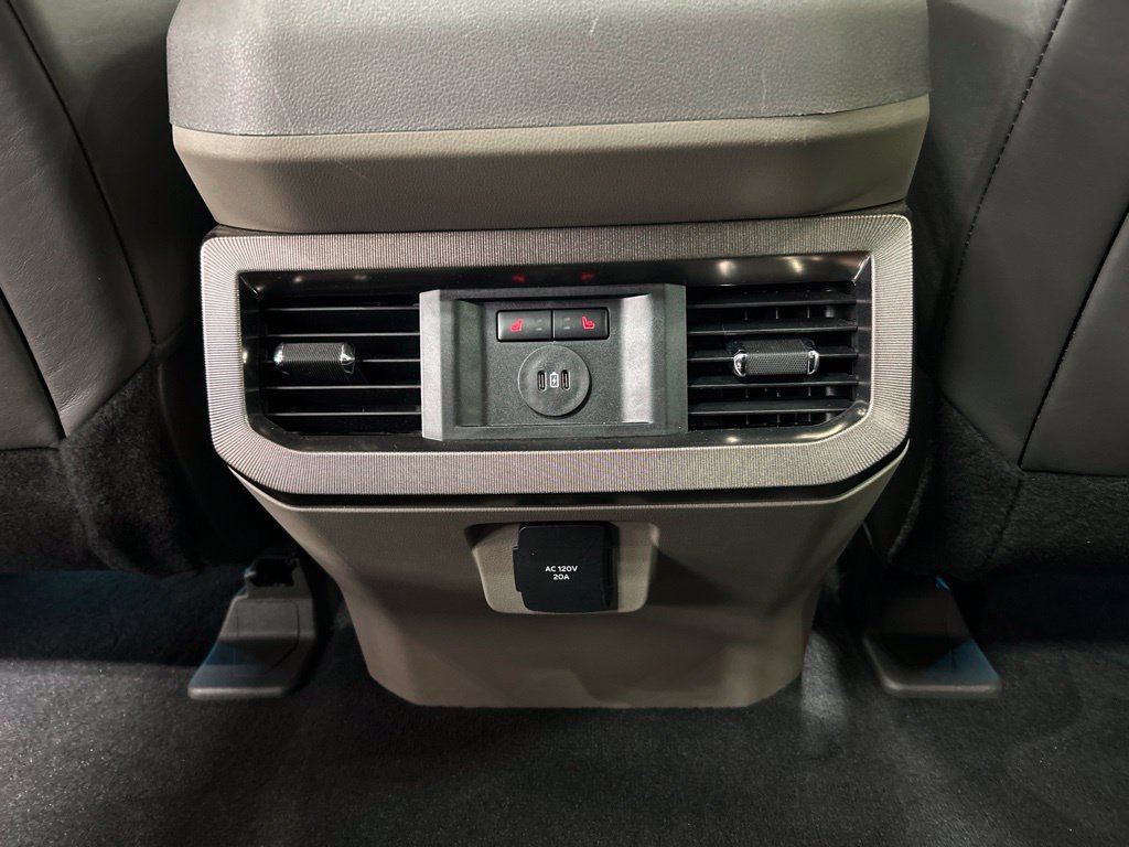 Certified 2025 Ford F350 Platinum w/ Platinum Plus Package AWD/4WD image 35