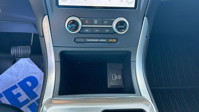 Certified 2022 Ford Edge SEL w/ Sport Appearance Package image 21