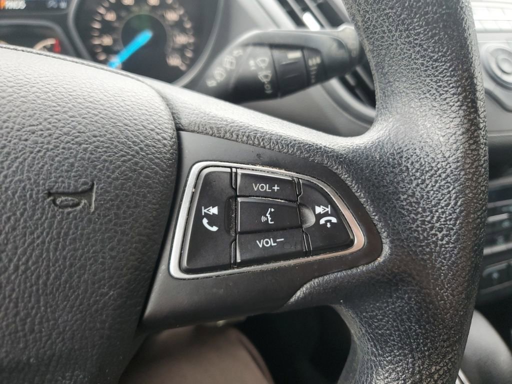 Certified 2018 Ford Escape SE image 18