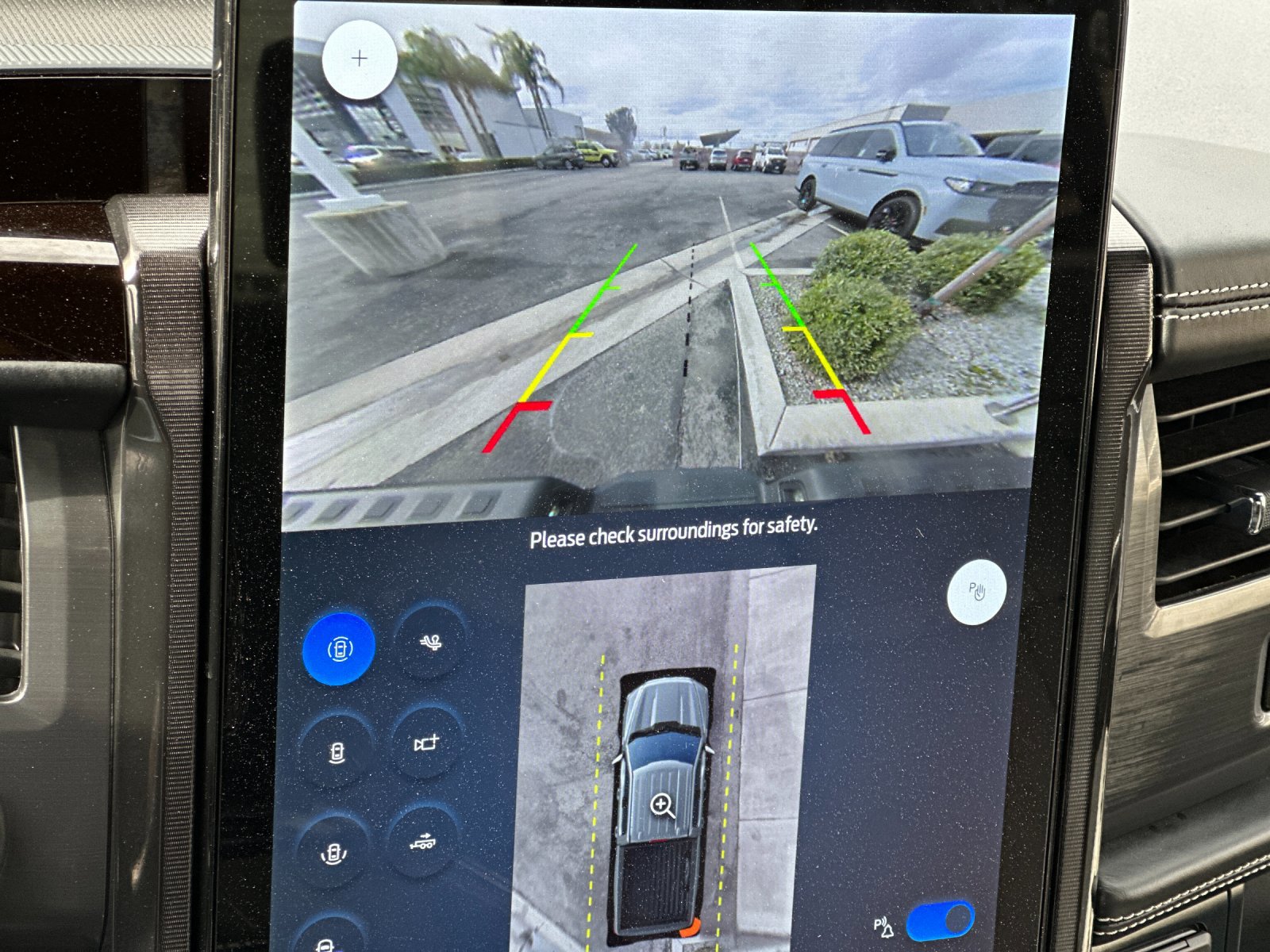 Certified 2024 Ford F150 Lightning Platinum image 20