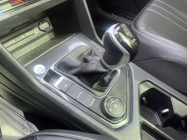 Used 2024 Volkswagen Tiguan SE R-Line AWD/4WD image 34