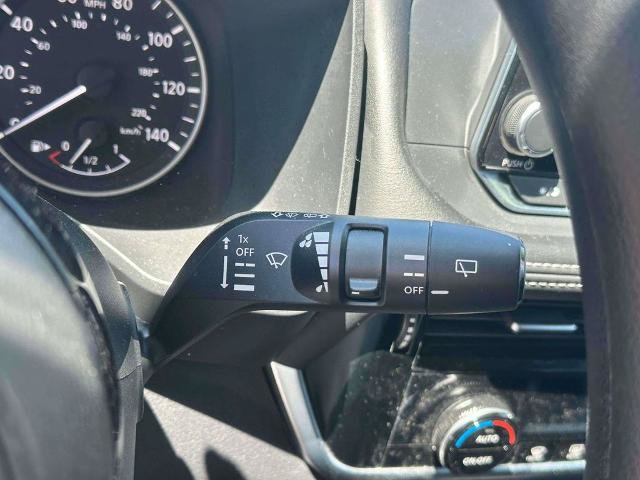 Used 2022 Nissan Rogue SV AWD/4WD image 24