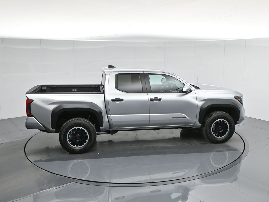 Used 2024 Toyota Tacoma TRD Off-Road image 44