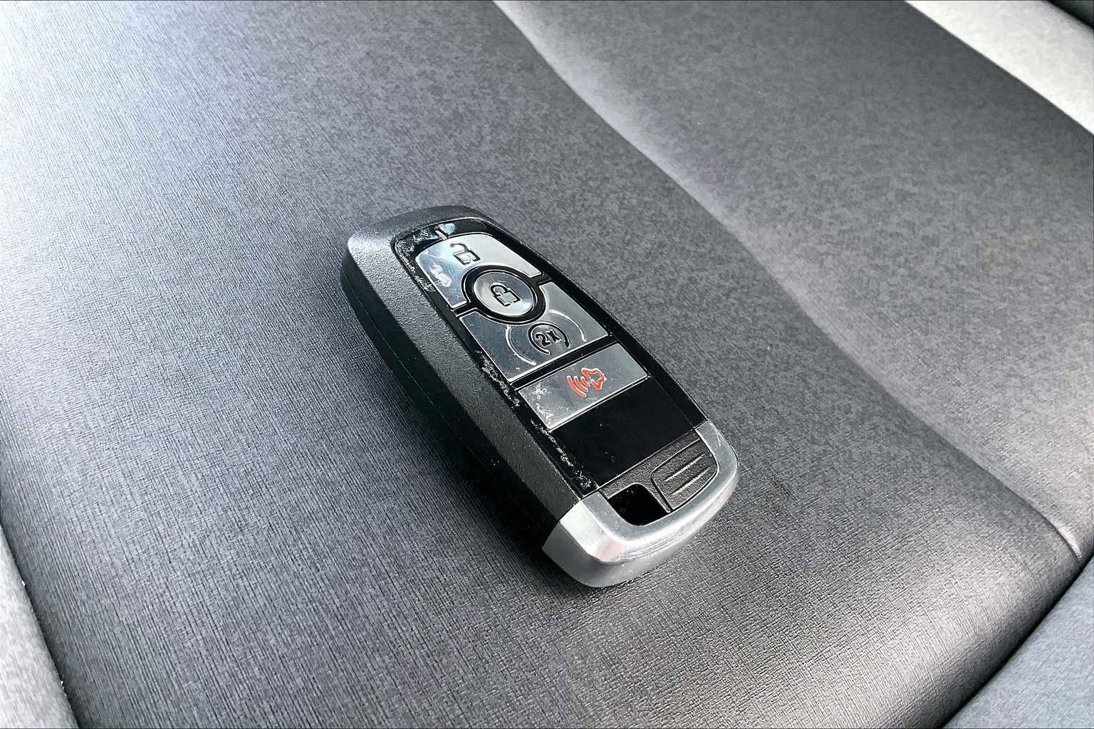 Certified 2024 Ford Bronco Black Diamond image 15