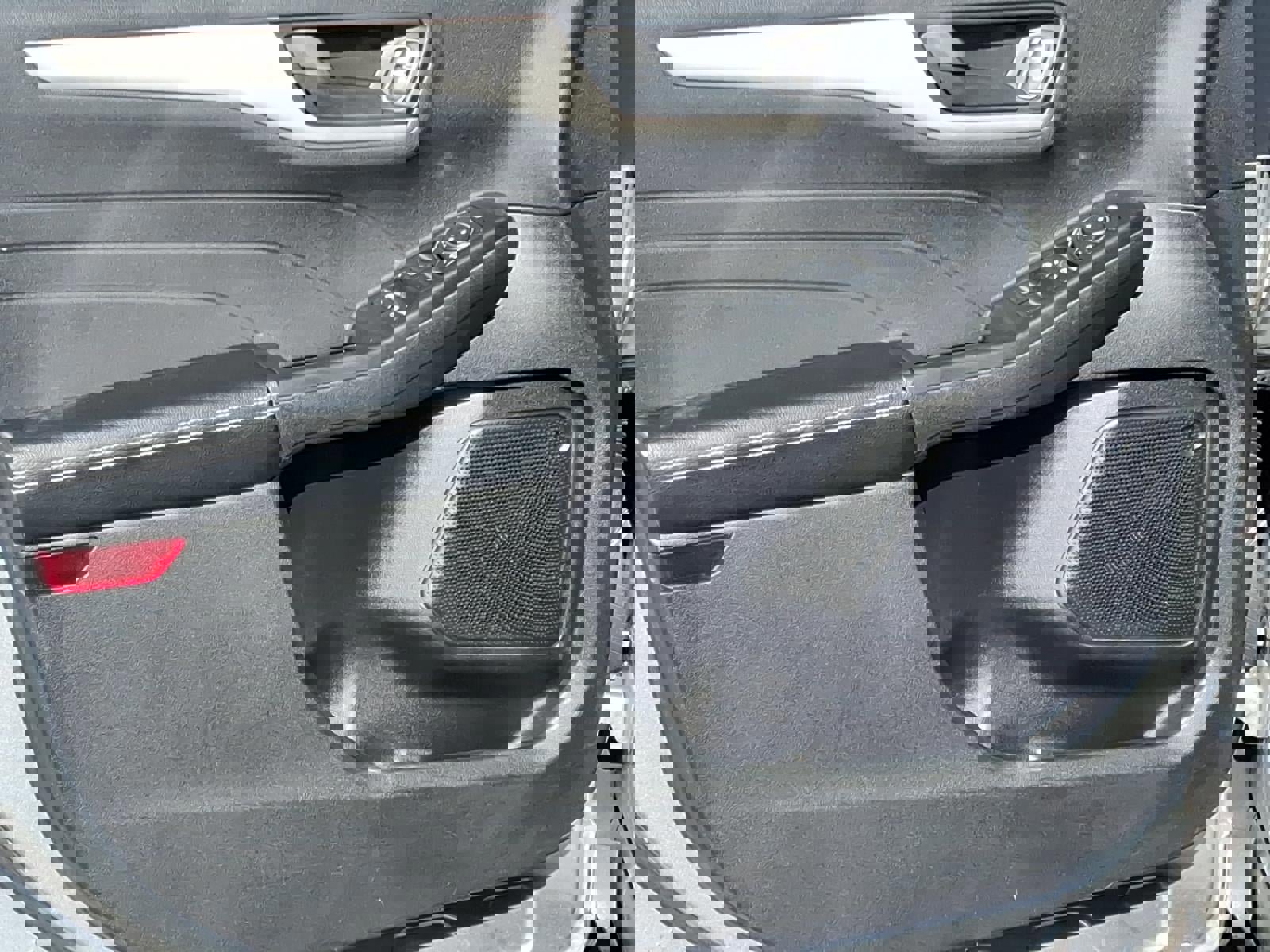 Certified 2022 Ford Escape SE w/ SE Sport Appearance Package image 20