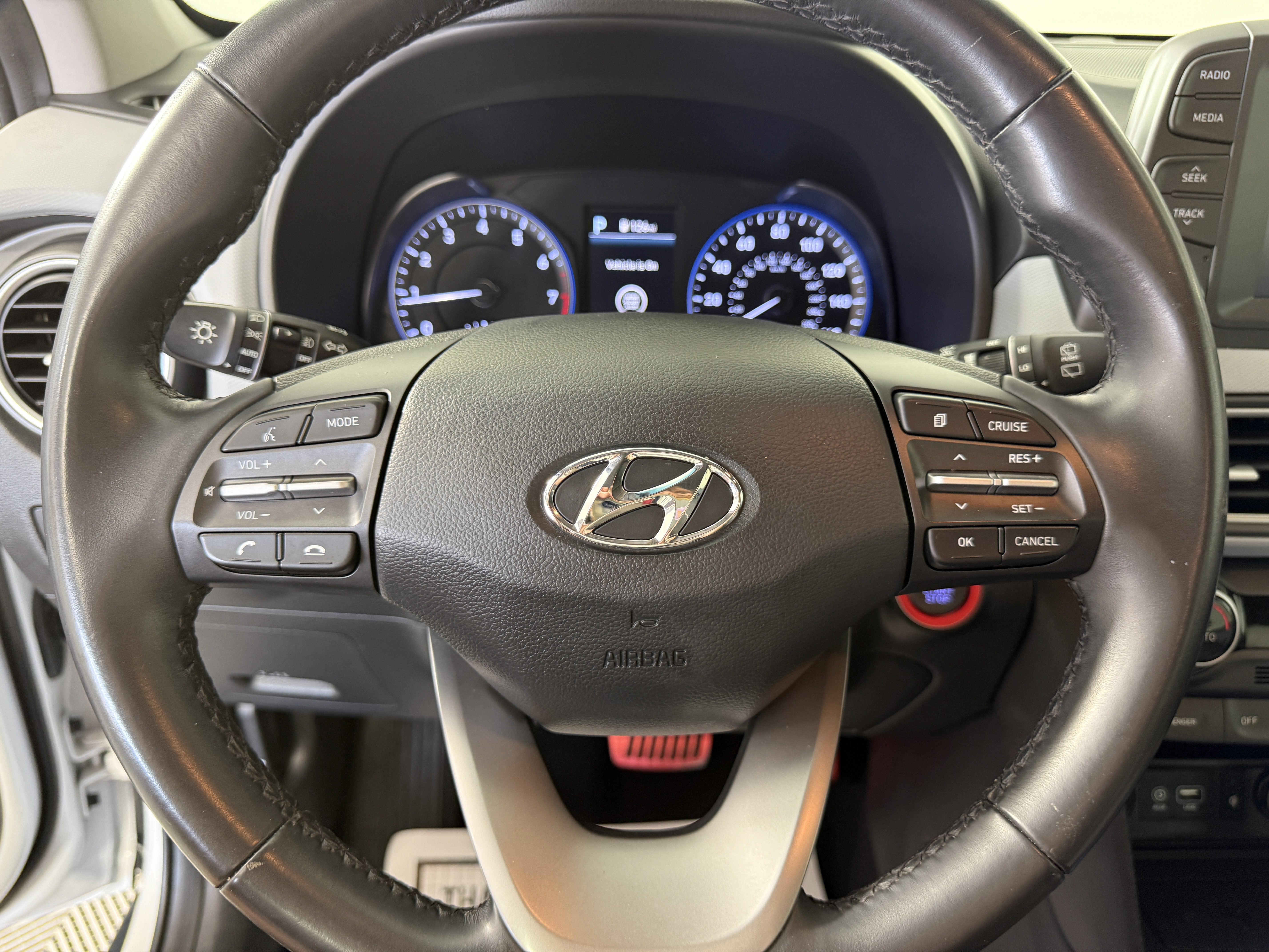 Used 2021 Hyundai Kona Limited w/ Cargo Package image 26