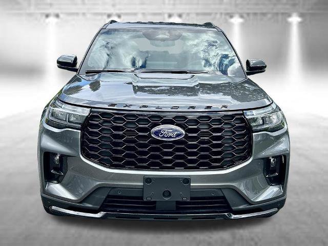 Certified 2026 Ford Explorer ST-Line w/ ST-Line Street Pack RWD image 2