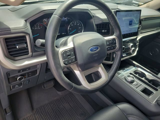 Certified 2024 Ford Expedition XLT RWD image 18