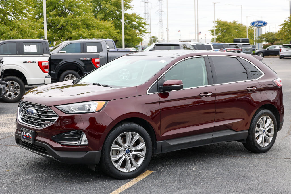 Certified 2019 Ford Edge Titanium w/ Cold Weather Package AWD/4WD image 28