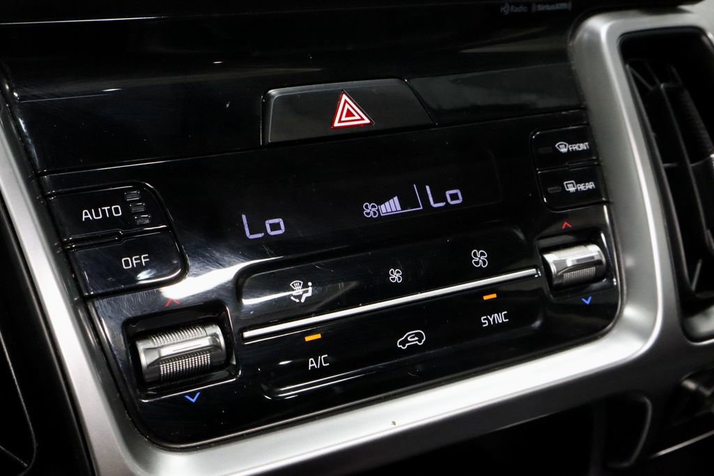 Used 2023 Kia Sorento S w/ Panoramic Sunroof Package FWD image 32
