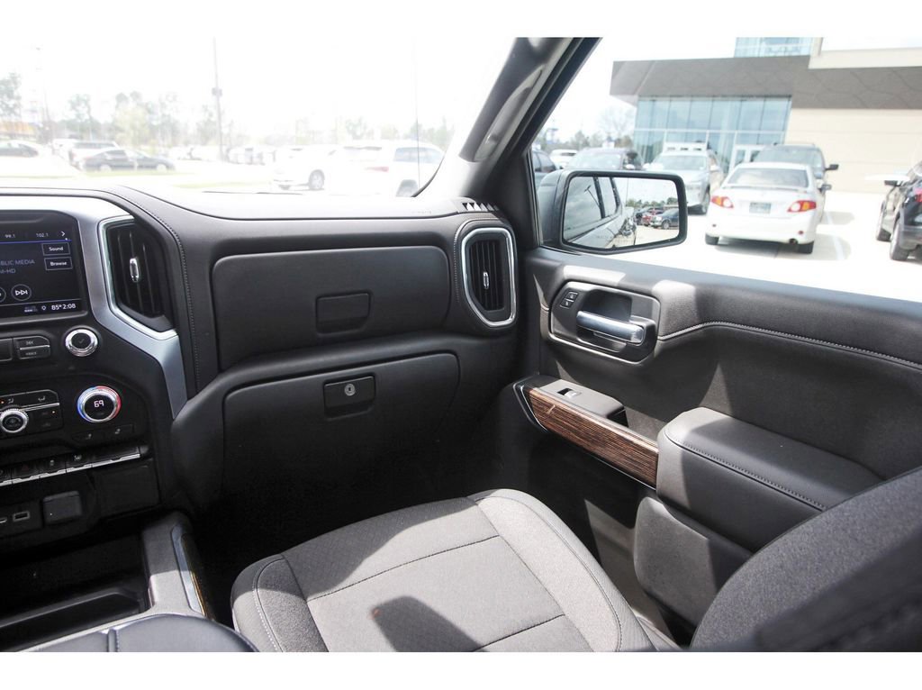 Used 2020 GMC Sierra 1500 Elevation w/ Elevation Value Package image 13