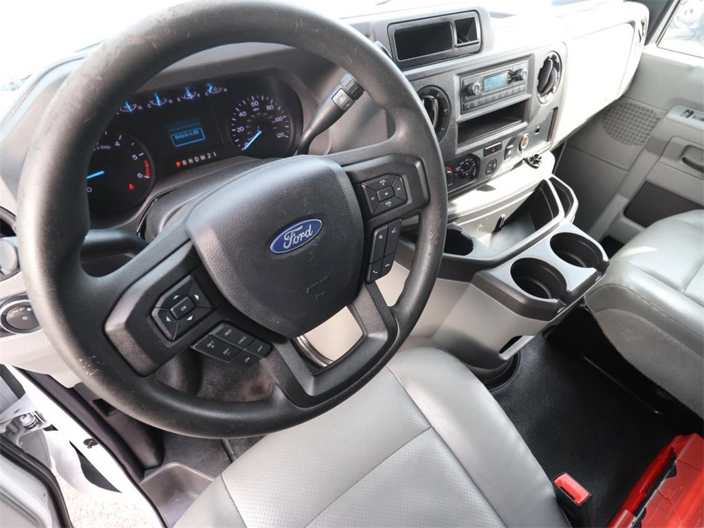 Certified 2022 Ford E-350 and Econoline 350 Super Duty w/ Power Windows & Locks Group image 10