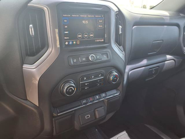 Used 2020 Chevrolet Silverado 1500 Custom w/ Custom Value Package RWD image 9