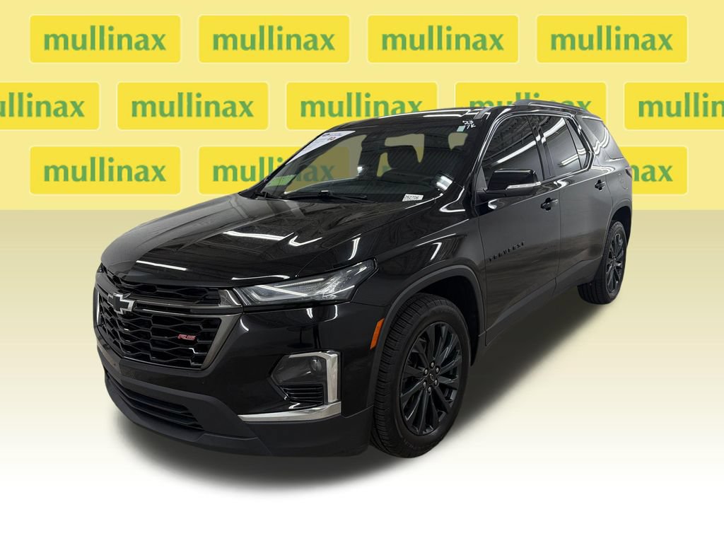 Used 2023 Chevrolet Traverse RS FWD image 14