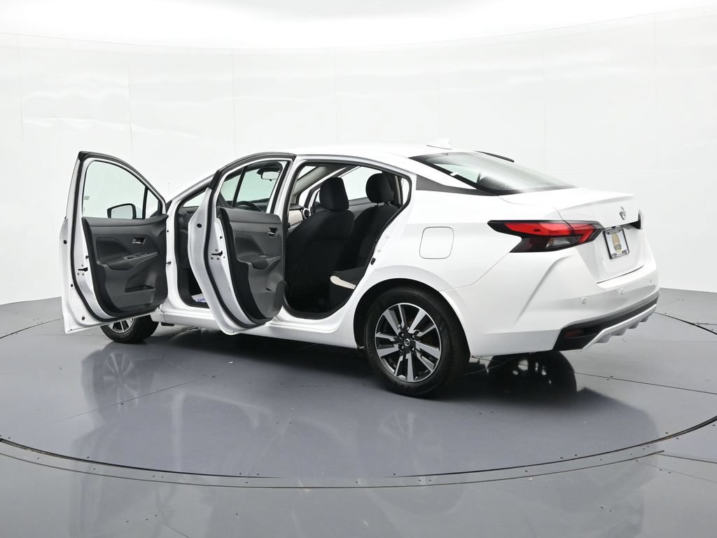 Used 2022 Nissan Versa SV FWD image 23