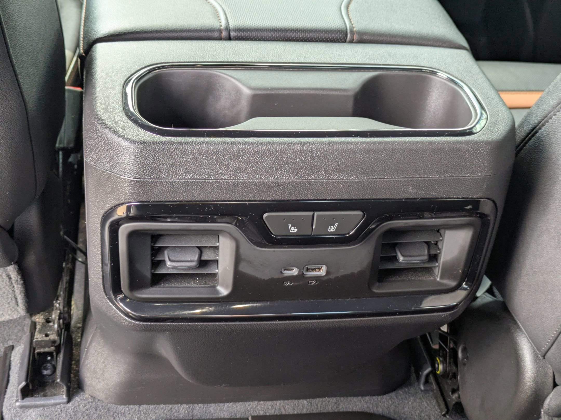 Used 2023 GMC Sierra 1500 AT4 w/ AT4 Premium Package image 33