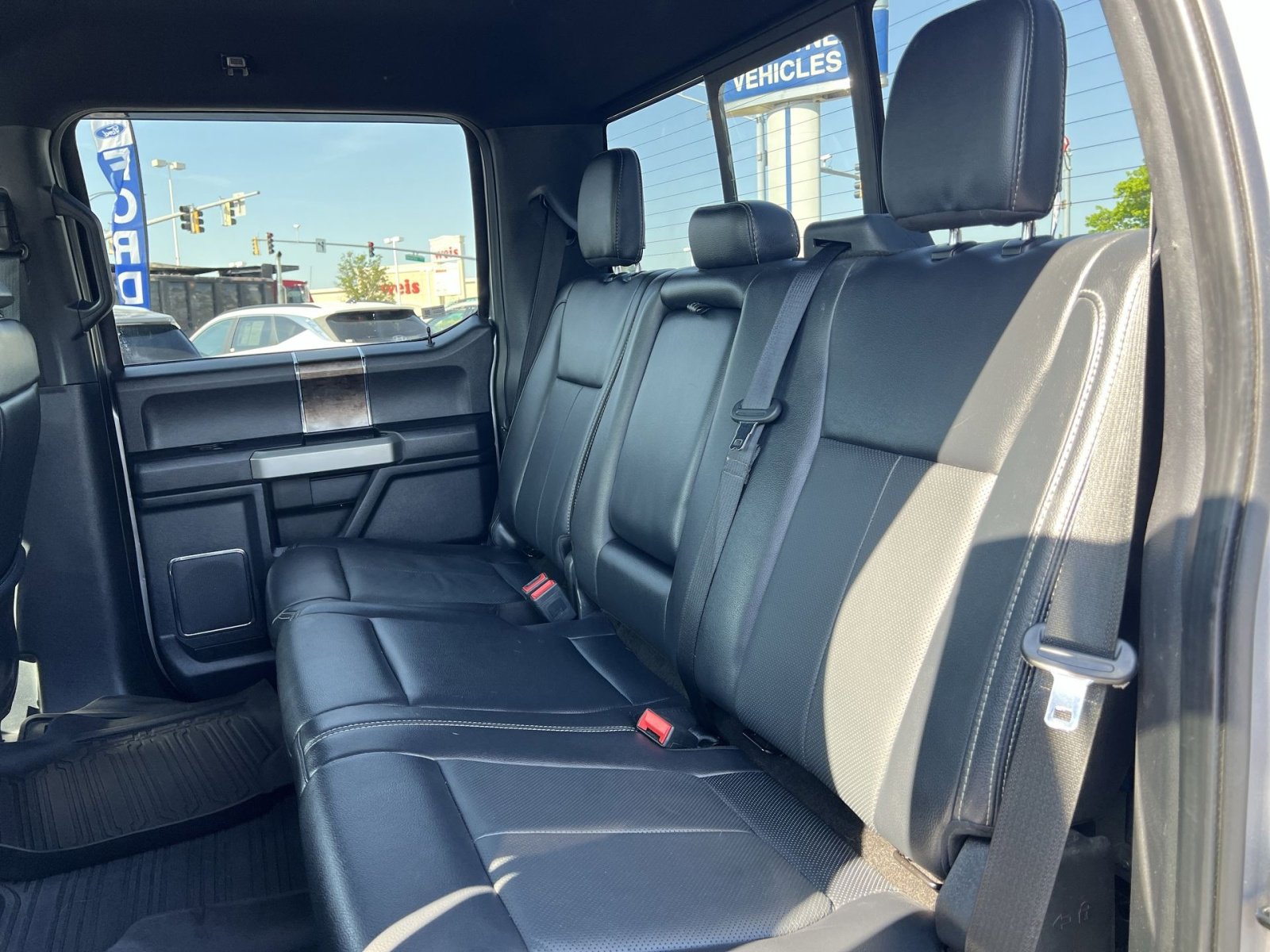 Certified 2022 Ford F250 Lariat w/ Chrome Package AWD/4WD image 32