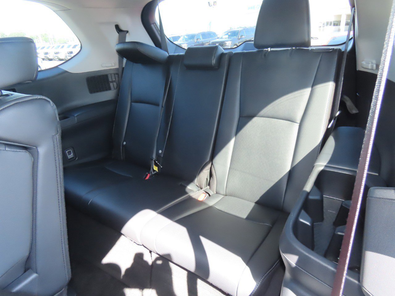 Used 2025 Toyota Grand Highlander AWD image 20