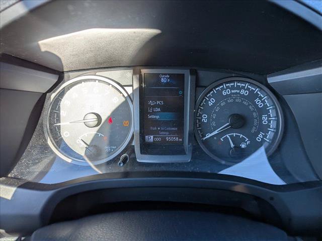 Used 2018 Toyota Tacoma TRD Off-Road AWD/4WD image 10