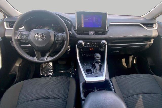 Used 2025 Toyota RAV4 LE AWD/4WD image 16