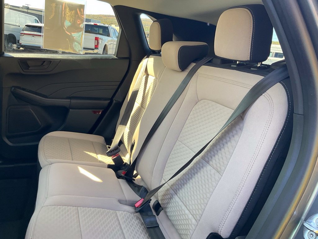 Certified 2022 Ford Escape SE w/ Cold Weather Package AWD/4WD image 12