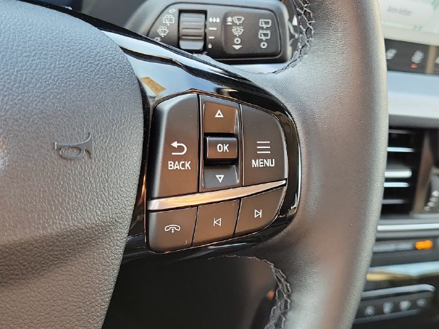 Certified 2024 Ford Escape Platinum AWD/4WD image 17