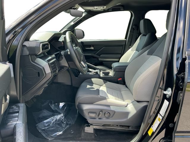 Used 2025 Toyota Tacoma TRD Off-Road w/ TRD Off Road Upgrade Package AWD/4WD image 10