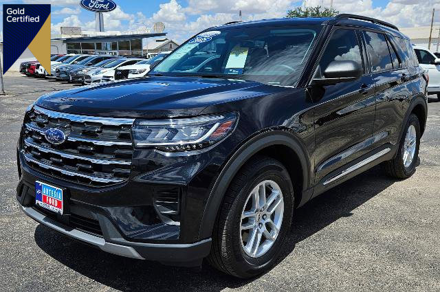 Certified 2025 Ford Explorer Active AWD/4WD image 1
