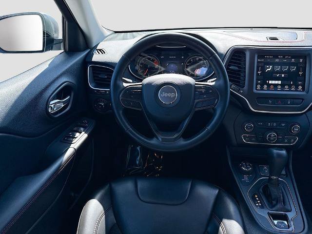 Used 2021 Jeep Cherokee Trailhawk AWD/4WD image 18