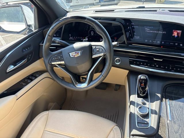 Used 2024 Cadillac Escalade ESV Premium Luxury w/ Performance Package image 14