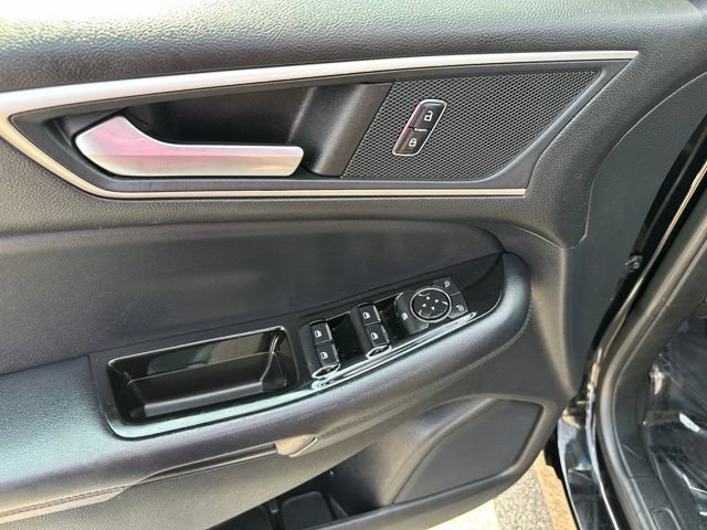 Certified 2018 Ford Edge SEL w/ Equipment Group 201A AWD/4WD image 18