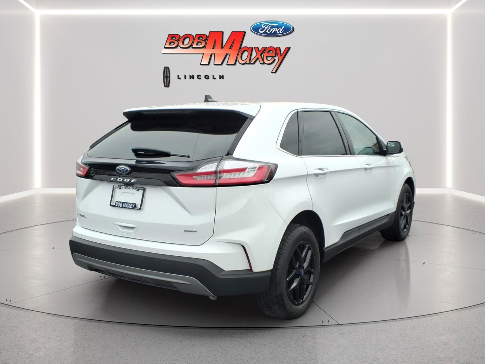 Certified 2024 Ford Edge SEL AWD/4WD image 4