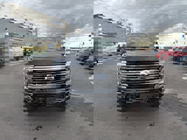 Certified 2025 Ford F350 Platinum w/ Platinum Plus Package image 8