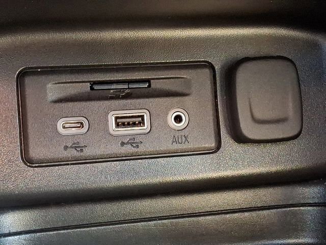 Used 2019 Chevrolet Equinox LT w/ Sun & Navigation Package image 26