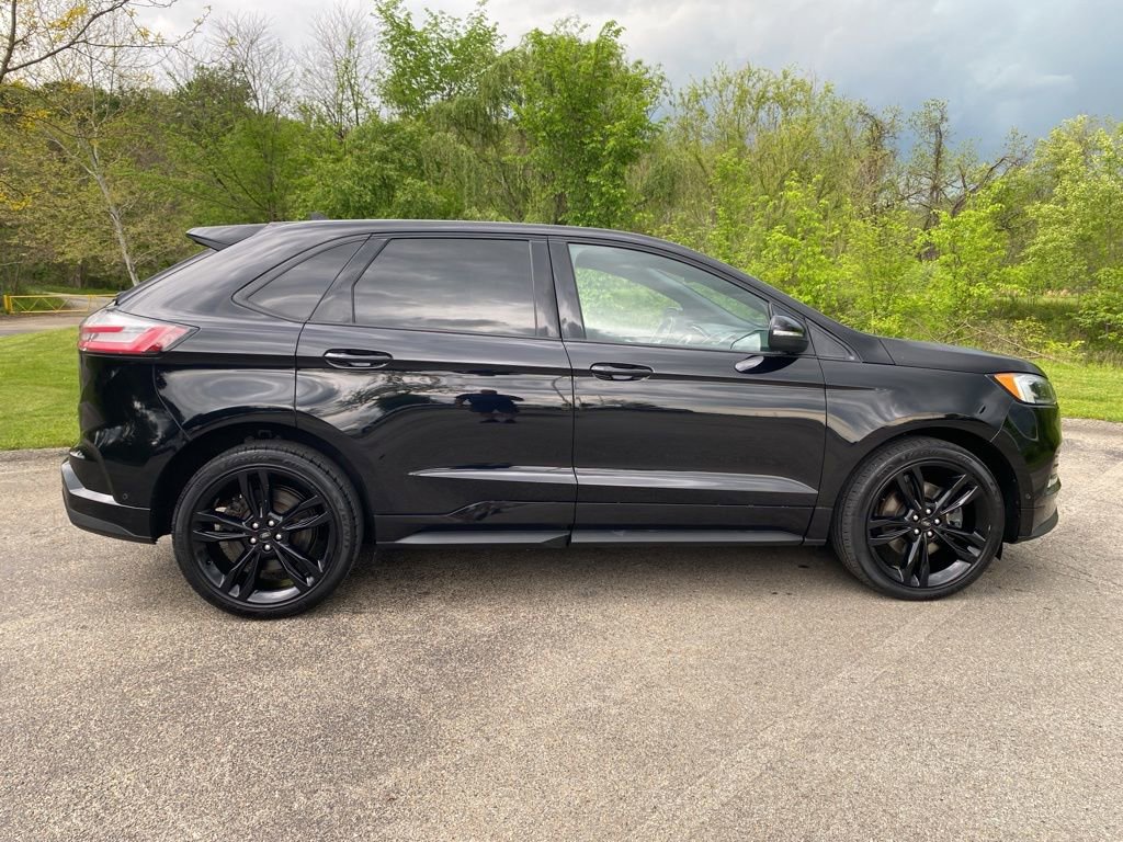 Certified 2020 Ford Edge ST w/ Equipment Group 401A AWD/4WD image 2