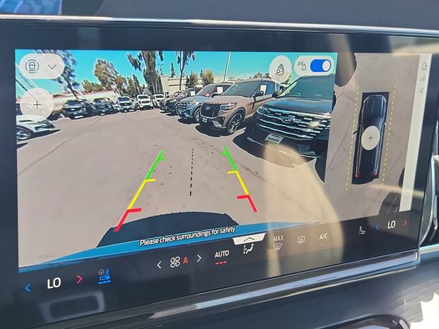Certified 2025 Ford Expedition Platinum AWD/4WD image 10