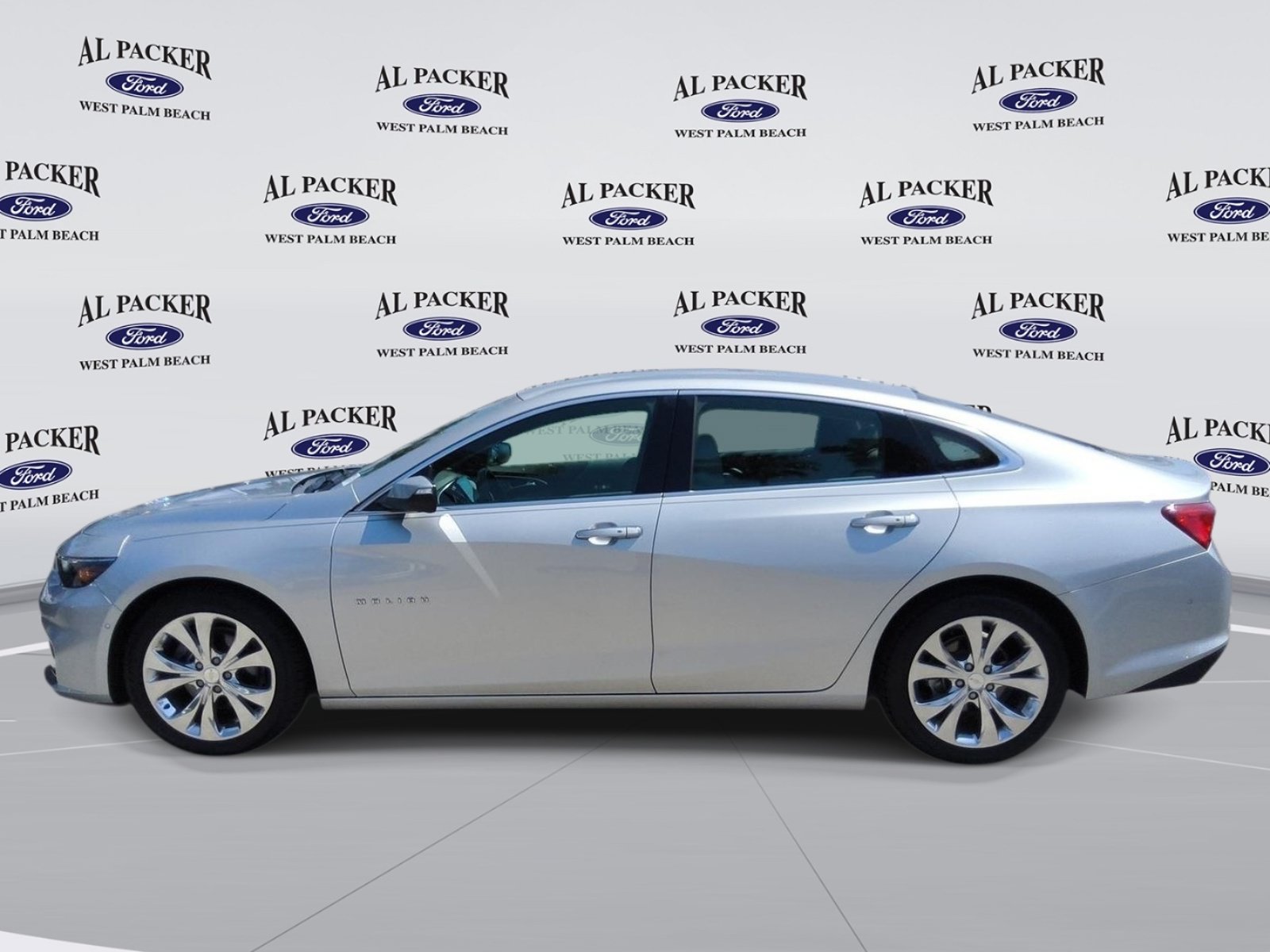 Used 2017 Chevrolet Malibu Premier w/ Driver Confidence Package FWD image 2