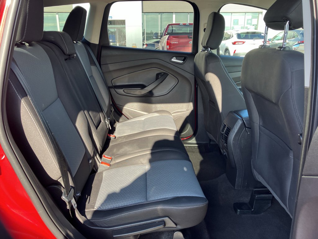 Certified 2019 Ford Escape SE image 33