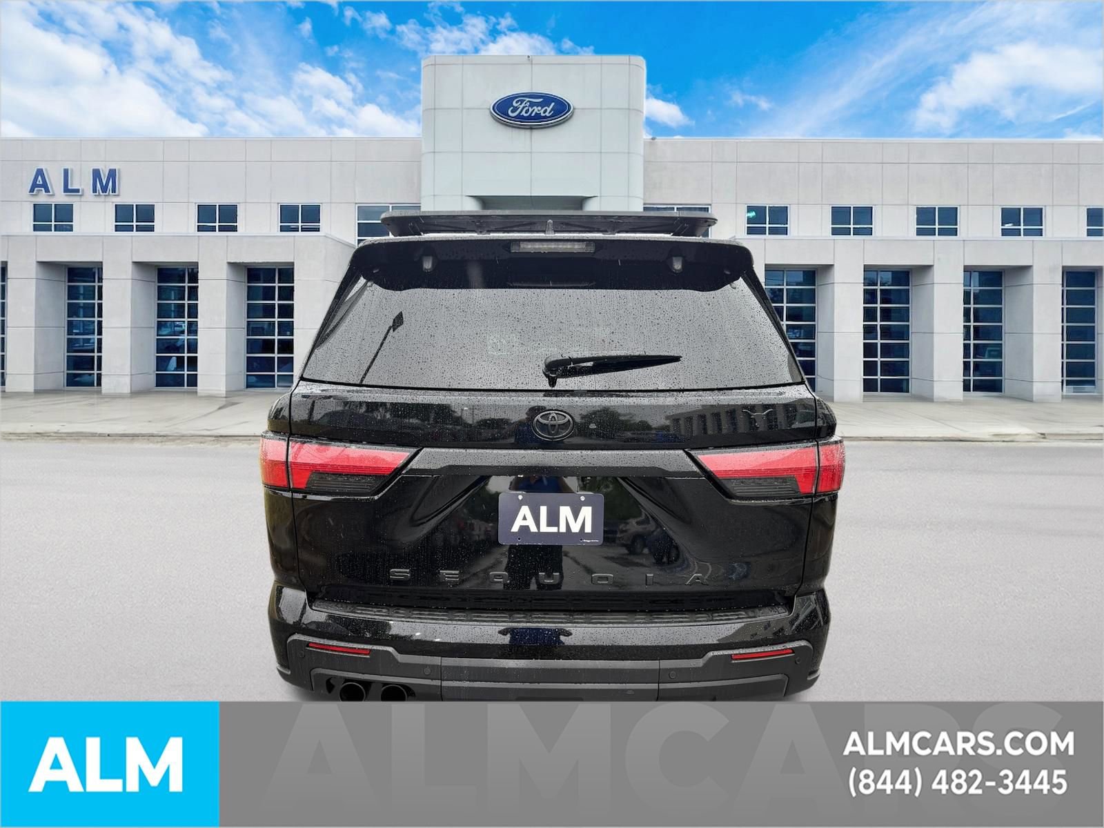 Used 2024 Toyota Sequoia TRD Pro AWD/4WD image 8