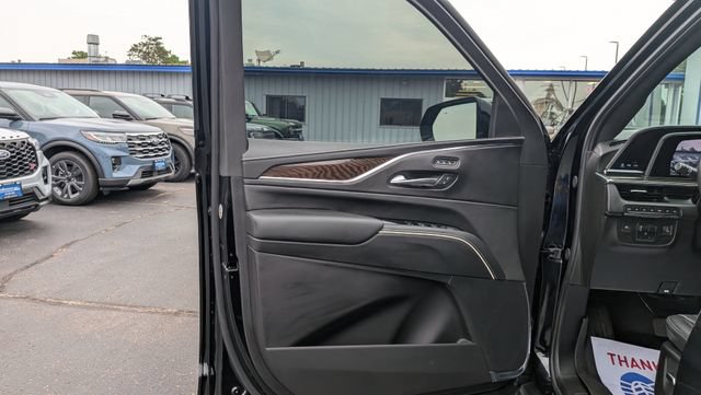 Used 2024 Cadillac Escalade Sport Platinum w/ Heavy-Duty Trailer Package AWD/4WD image 26