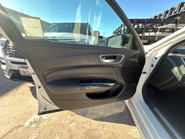 Used 2018 Acura TLX V6 FWD image 11