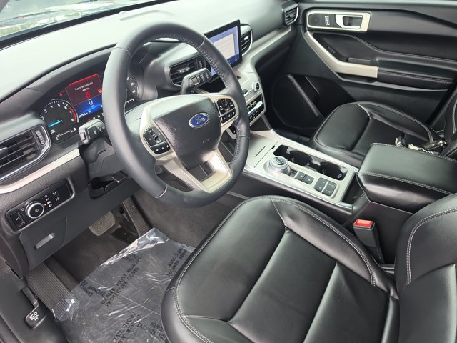Certified 2023 Ford Explorer XLT w/ Equipment Group 202A RWD image 19